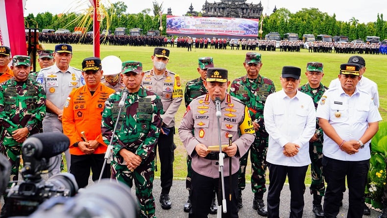 Kapolri Pimpin Operasi Lilin 2024, Ribuan Personel Amankan Natal dan Tahun Baru