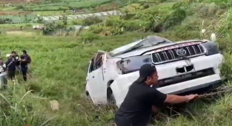 Kecelakaan di Batang, Toyota Fortuner Terjun ke Jurang Gara-Gara Ikuti Google Maps