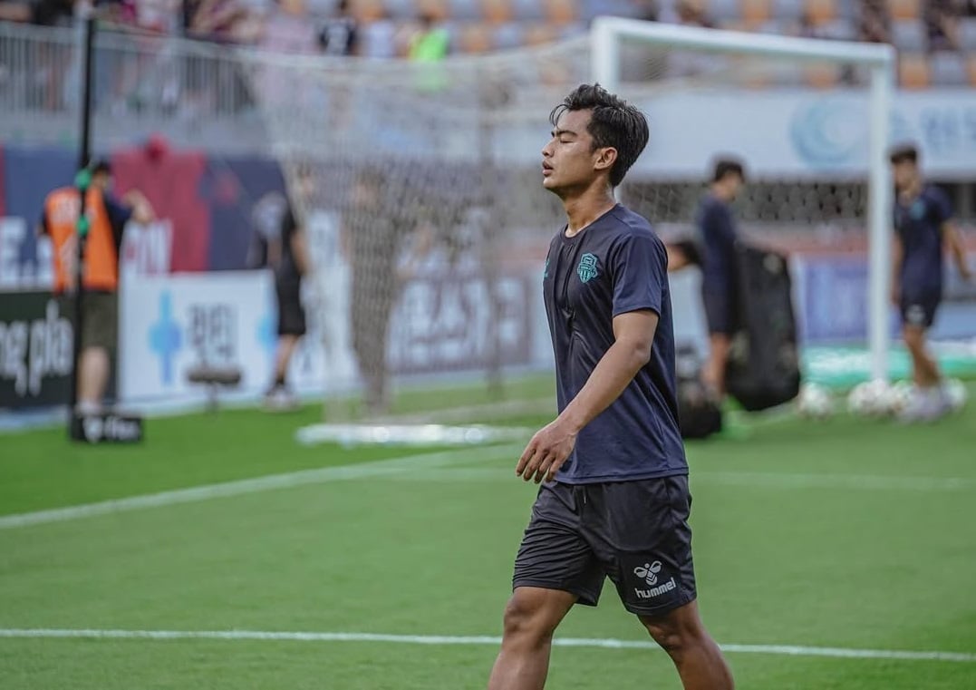 Jarang Dimainkan Suwon FC, Ini yang Dilakukan Pratama Arhan di Korsel