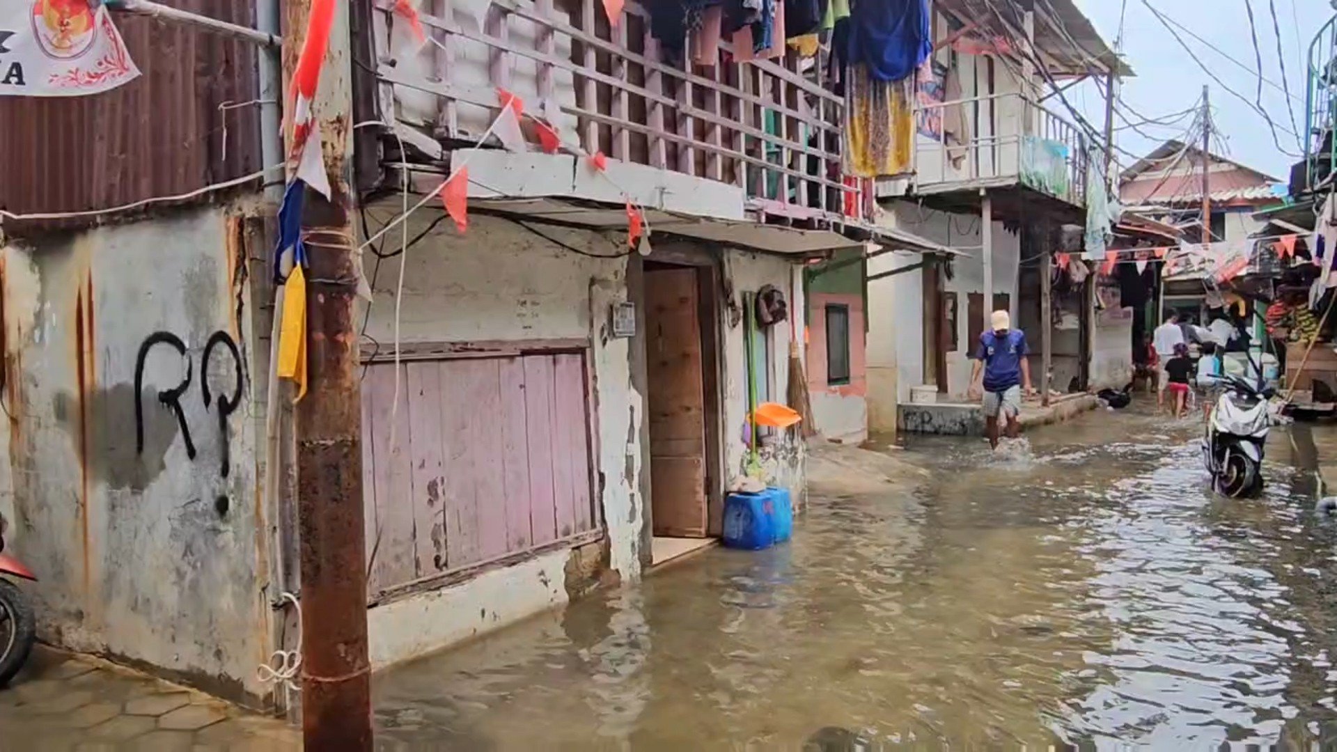 Sempat Surut, Banjir Rob Kembali Melanda Muara Angke Jakarta Utara 