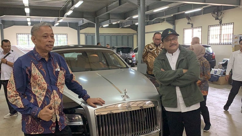 Gus Ipul Sebut Rolls-Royce hingga Tas Louis Vuitton di Gudang Kemensos bakal Dilelang