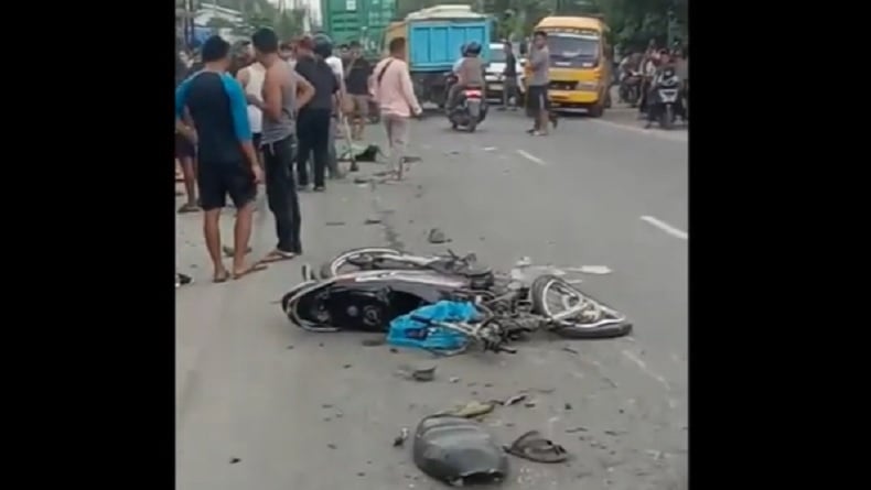 Pengendara Motor Tewas Tabrakan dengan Truk di Sergai, Kepala Pecah Terlindas