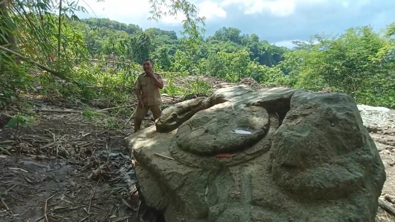 Benda Bersejarah Ditemukan di Proyek Pembangunan Jalan Prambanan-Gunungkidul