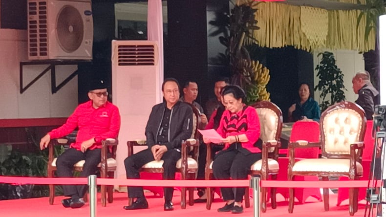 Megawati Hadiri Peringatan HUT PDIP, Didampingi Hasto