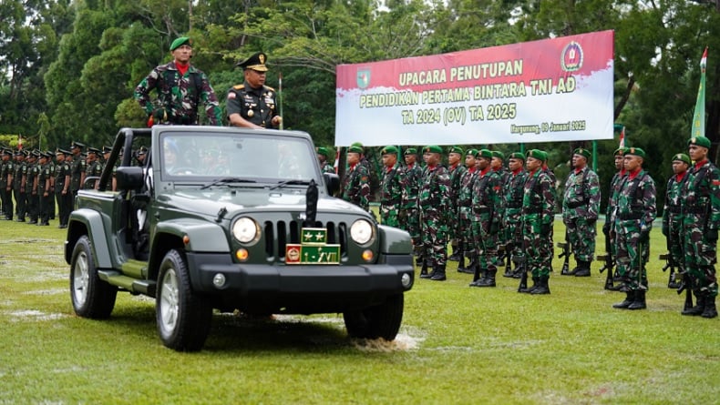 Pangdam Cenderawasih Mayjen Rudi Puruwito Lantik 90 Bintara TNI AD