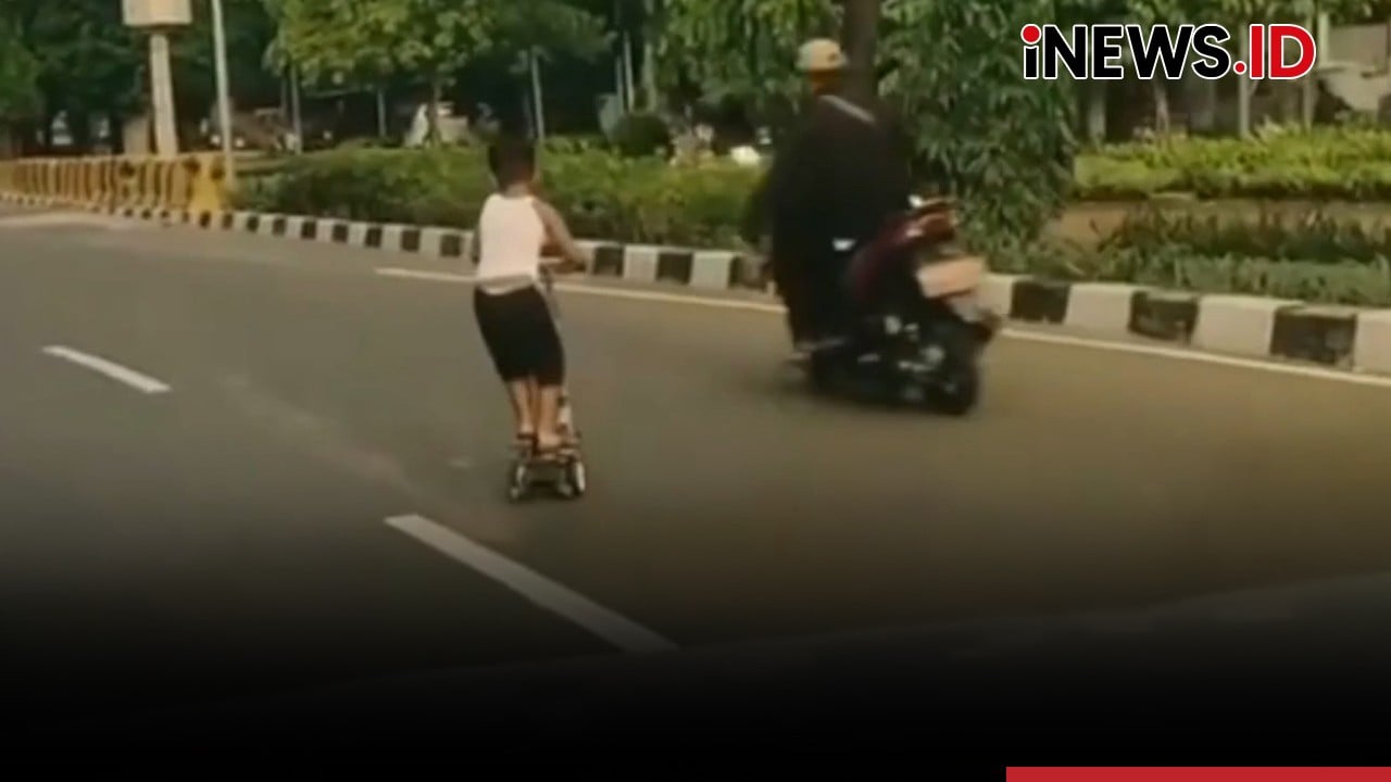 Viral! Bocah Main Skuter di Jalan Raya, Aksinya Bikin Ngeri