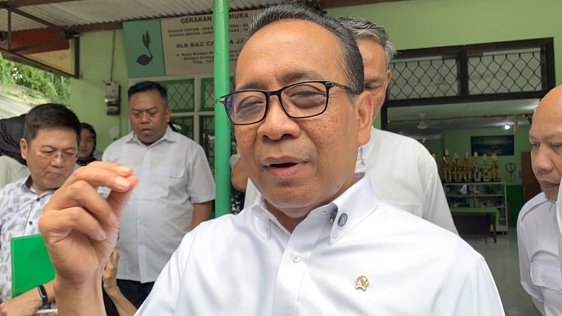 Murid SD Medan Dihukum Duduk di Lantai gegara Tunggak SPP, Menko PMK Turun Tangan