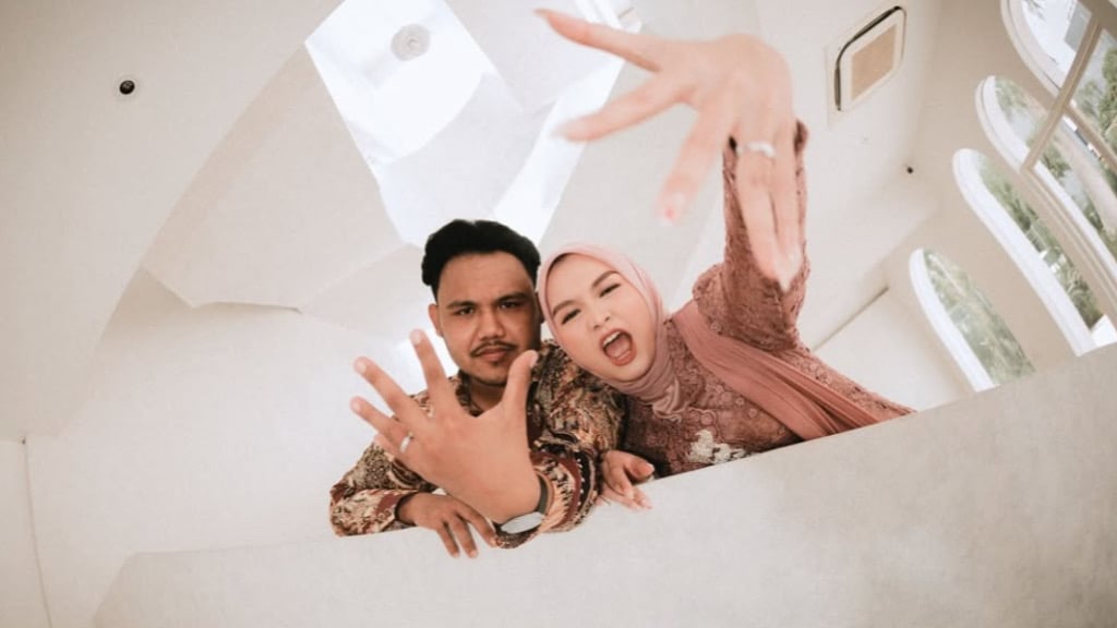 Salma Salsabil Bantah Lamaran Serba Mendadak: 2 Tahun Bersama Dimansyah 