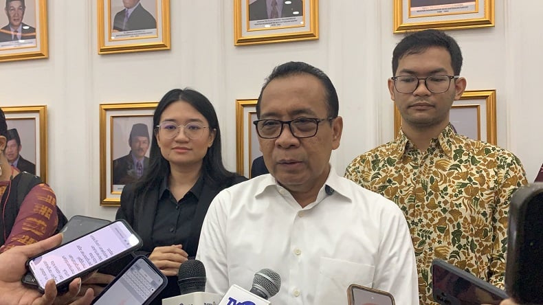 Menko PMK: Usulan Batas Usia Bermedsos akan Diputuskan di Sidang Kabinet