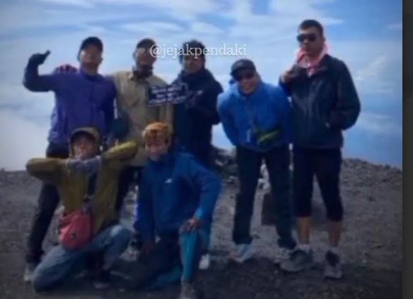 Penampakan 7 Pendaki Nekat Naik Gunung Semeru, TNBTS: Kita akan Blacklist