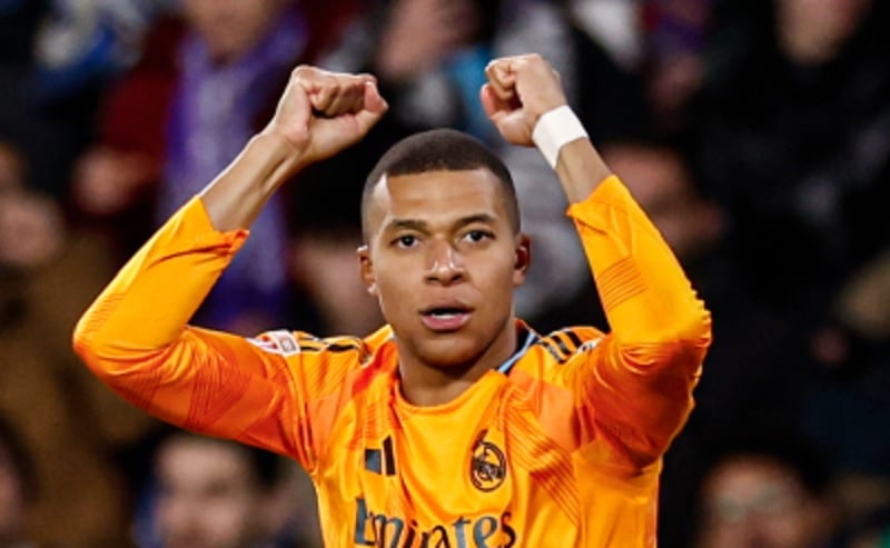 Kylian Mbappe Hattrick, Real Madrid Hajar Real Valladolid