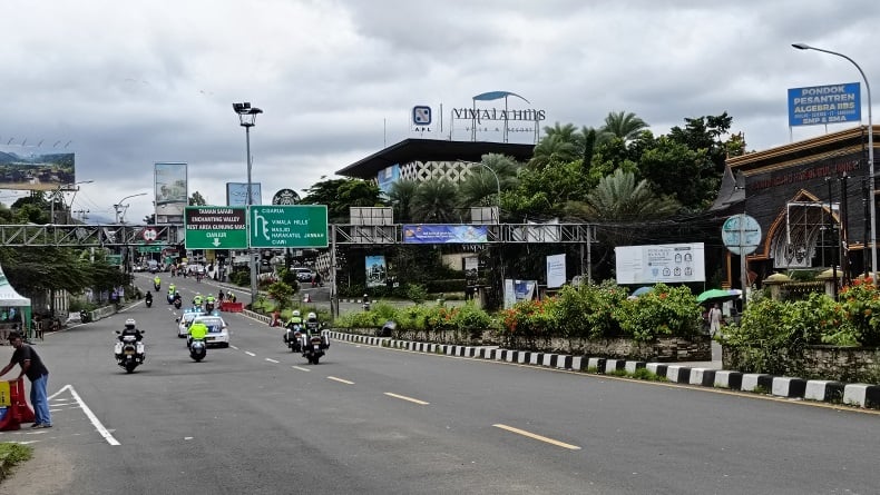 Kondisi Terkini Jalur Puncak, Siang Ini One Way Arah Jakarta