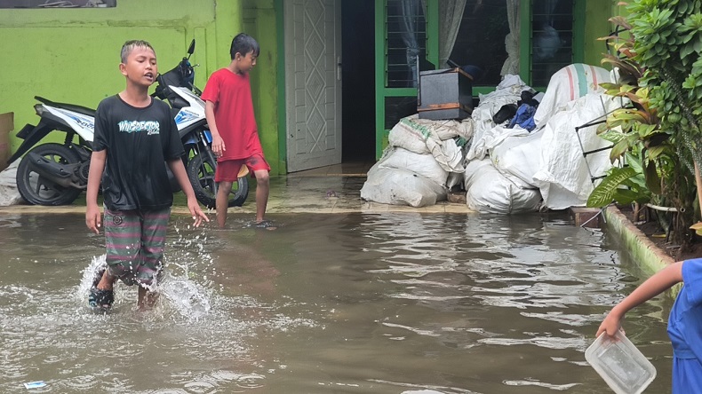 Cerita Warga Duri Kosambi Tinggikan Rumah gegara Wilayahnya Langganan Banjir