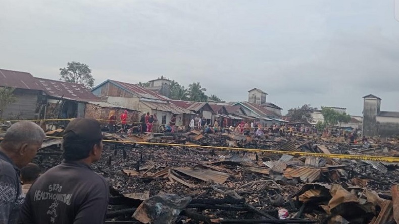 Kebakaran Hanguskan 15 Rumah Warga di Tanjab Timur Jambi, 1 Orang Tewas