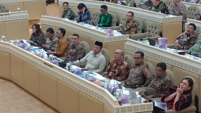 Menteri ATR Copot 6 Pegawai buntut Penerbitan HGB Pagar Laut Tangerang