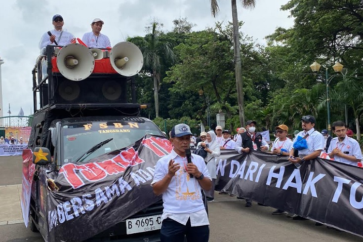 Ratusan Dosen ASN Gelar Aksi di Patung Kuda, Minta Pemerintah Cairkan Tukin