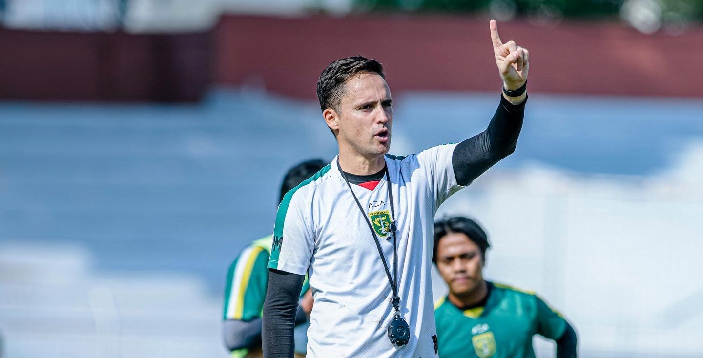 Pelatih Persebaya Paul Munster Tertekan jelang Vs Persib, Ada Apa?