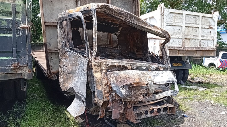 Penampakan Truk Galon Penyebab Kecelakaan Maut di Gerbang Tol Ciawi