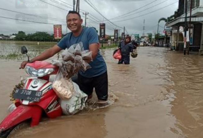 Banjir Luapan Sungai Blorong Rendam Ribuan Rumah di Kendal, Ketinggian Air 1 Meter