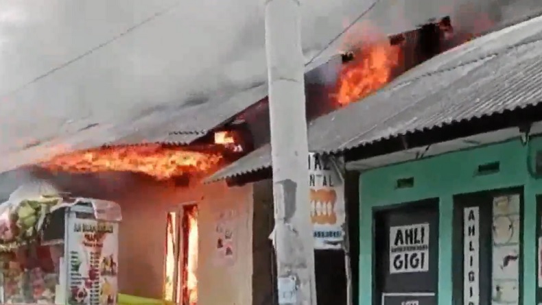 Kebakaran Kontrakan di Padalarang, 1 Orang Tewas Terjebak di Kamar Mandi