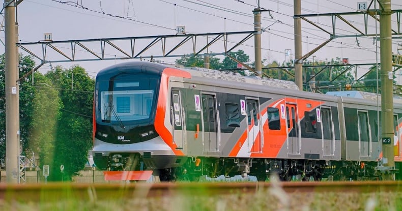 KAI Commuter Gelar Uji Dinamis Rangkaian KRL Baru, Berlangsung di Luar Jam Sibuk