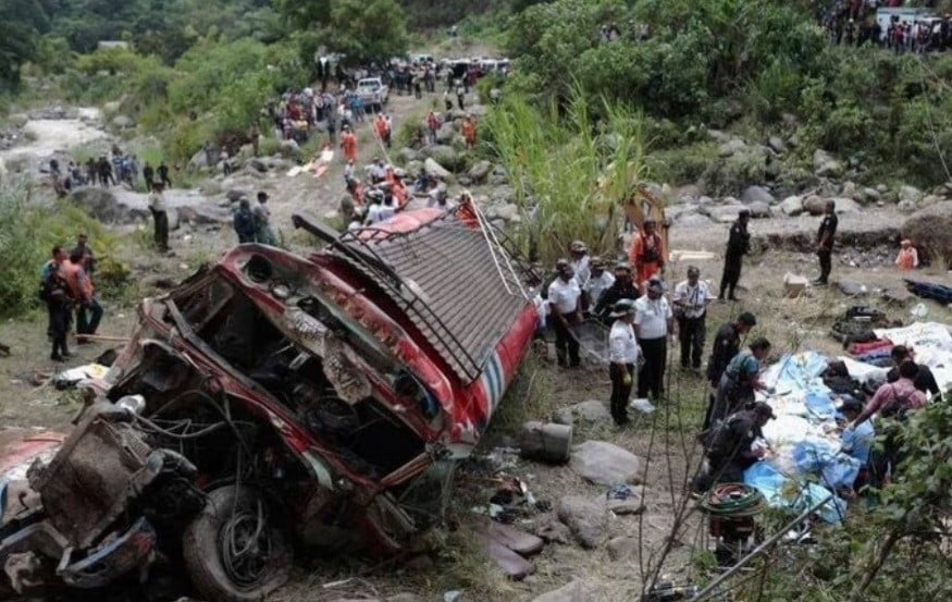 Bus Masuk Sungai Limbah di Guatemala, 53 Orang Tewas