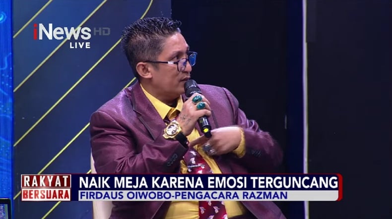 Firdaus Oiwobo Ngaku Tak Sadar Naik Meja di Sidang Razman: Tahu-Tahu Saya Sudah di Atas