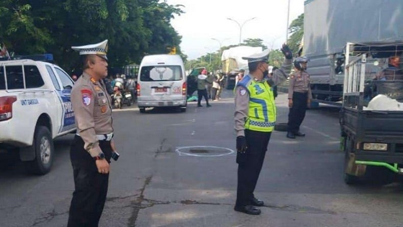 Kecelakaan Pasutri Boncengan Motor di Semarang, Istri Tewas Terlindas Truk