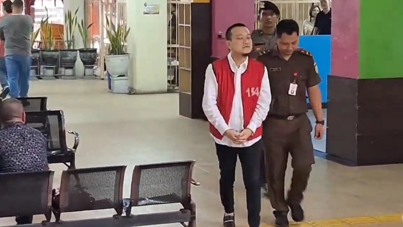 Kasus Paksa Siswa Sujud Menggonggong, Kuasa Hukum Ivan Sebut Dakwaan Cacat Formil