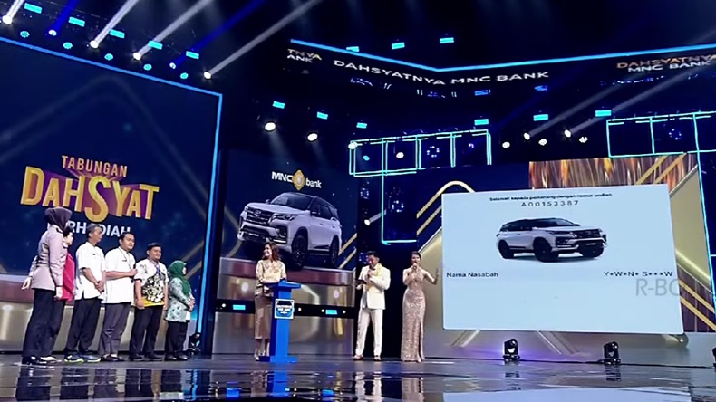 MNC Bank Serahkan Grand Prize Toyota Fortuner dan Hyundai Stargazer kepada 2 Nasabah