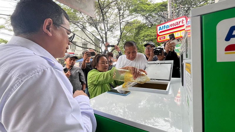 Kurangi Limbah, Alfamart Resmi Mulai Program Pengumpulan Minyak Jelantah