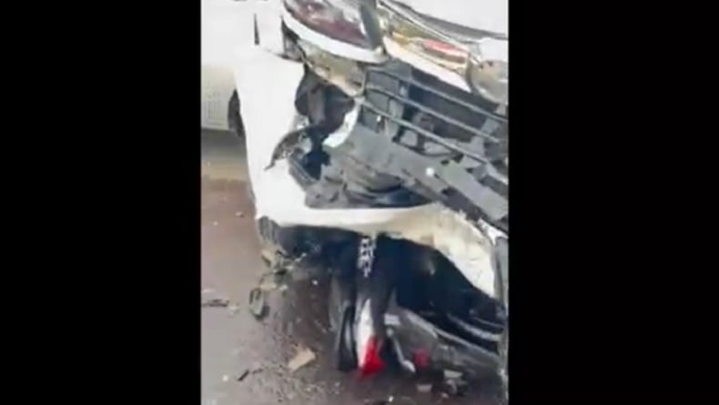 Toyota Avanza Tabrak Pengendara Motor di Sidrap Terekam CCTV, Balita Tewas Terpental