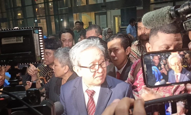 Hasto Ditahan KPK, Pengacara: Bukan Akhir, Justru Permulaan Perlawanan