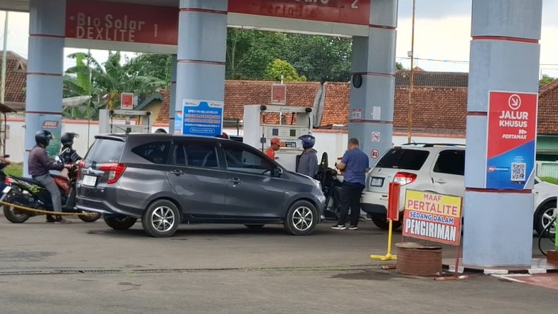 Buntut Kasus Dugaan Modus Pertamina Oplos Pertamax, Banyak Pengendara Beralih ke Pertalite