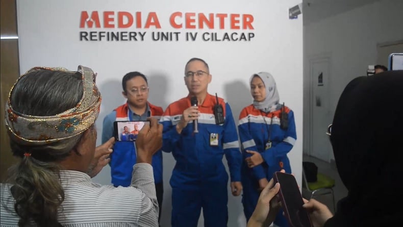 Pertamina RU IV Investigasi Pemicu Api di Kilang Cilacap