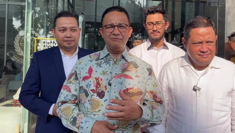 Anies Jenguk Tom Lembong di Rutan Salemba, Diskusi soal Ekonomi hingga Beri Buku