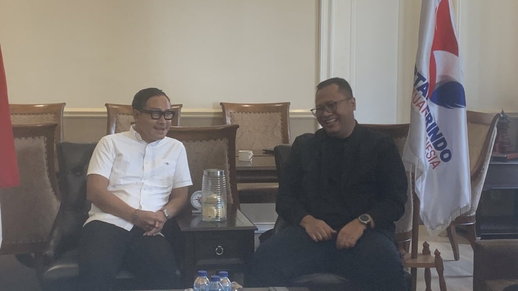  Rinto Wardana Resmi Dilantik jadi Bupati Mentawai: Perindo Punya Peranan Penting di Pilkada