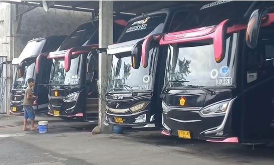 Pengusaha Bus di Semarang Keluhkan Order Makin Sepi Imbas Efisiensi Anggaran