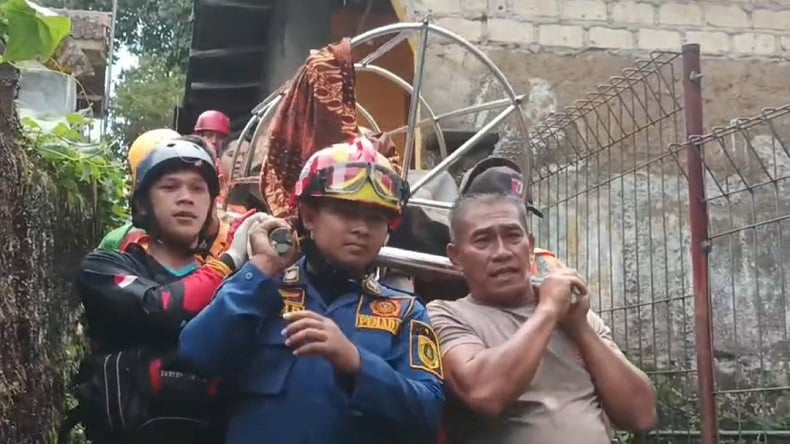 Warga yang Terseret Arus Banjir di Puncak Bogor Ditemukan Tewas