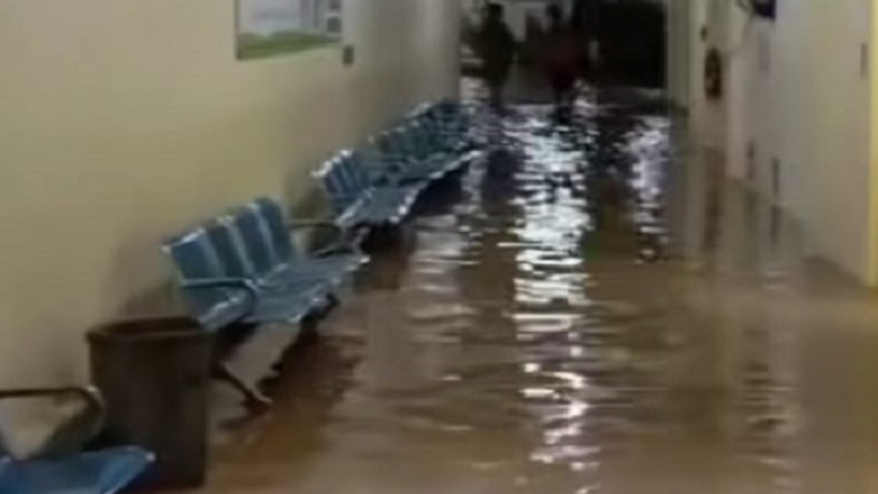 Banjir Kepung Bekasi, Rumah Sakit Terendam