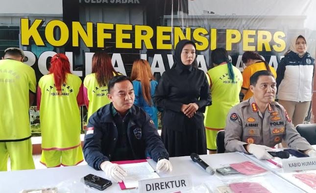 Polisi Bongkar Layanan Mesum Online di Padalarang KBB, 6 Perempuan-1 Pria Ditangkap