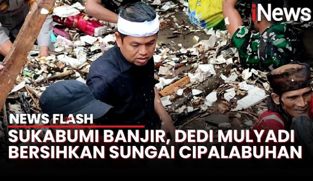 Aksi Dedi Mulyadi Terjun Langsung Bersihkan Sungai Cipalabuhan Pascabanjir Bareng Warga