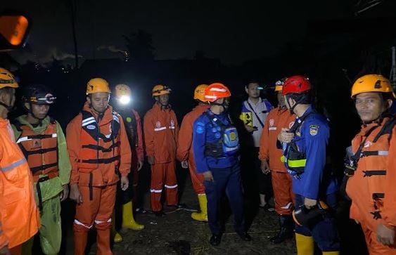 Banjir Rendam Ratusan Rumah di Purwakarta akibat Tanggul Jebol, 156 Warga Mengungsi