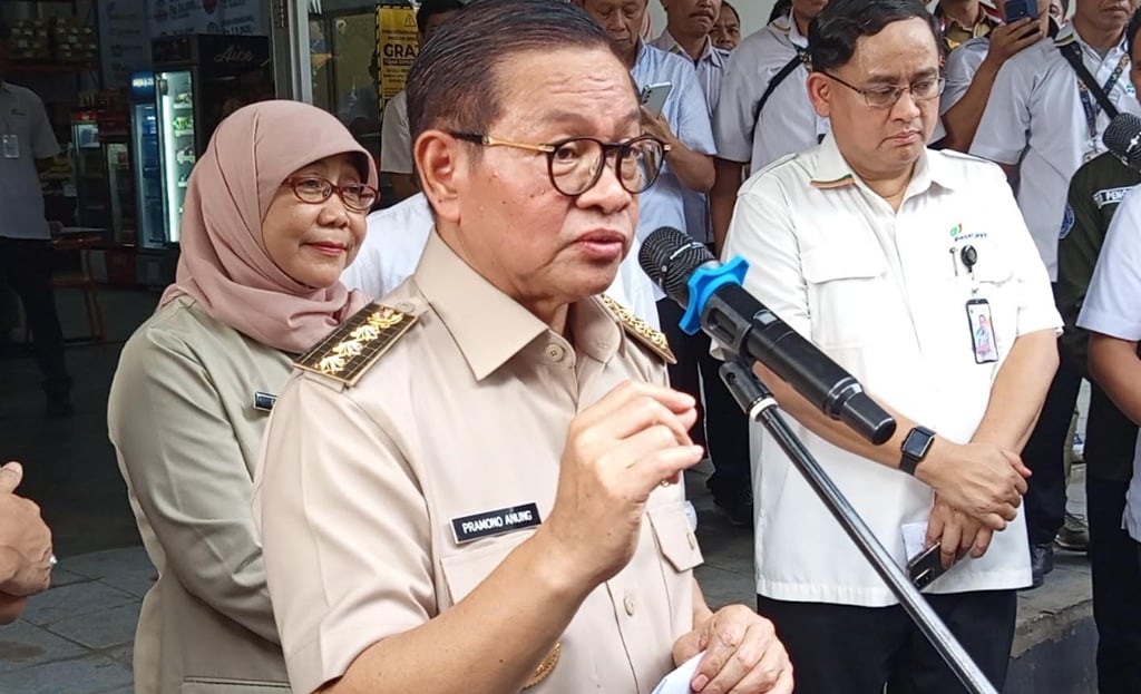 Pramono Minta Operasi Modifikasi Cuaca di Jakarta Besok untuk Antisipasi Hujan Lebat