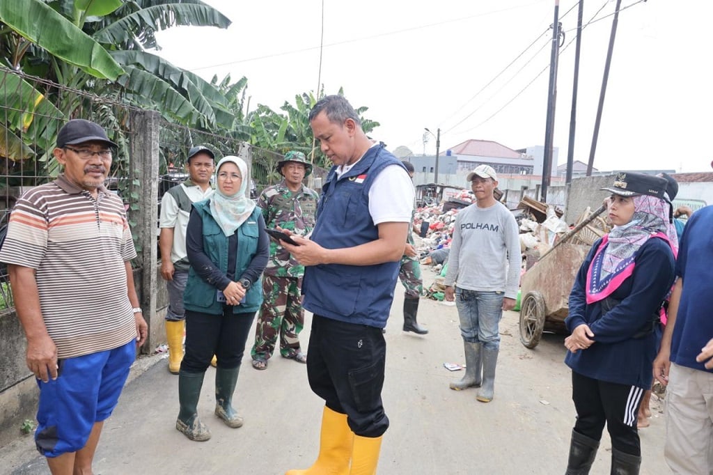 Banyak Sampah Pasca-Banjir, Ini Instruksi Wali Kota Bekasi Tri Adhianto