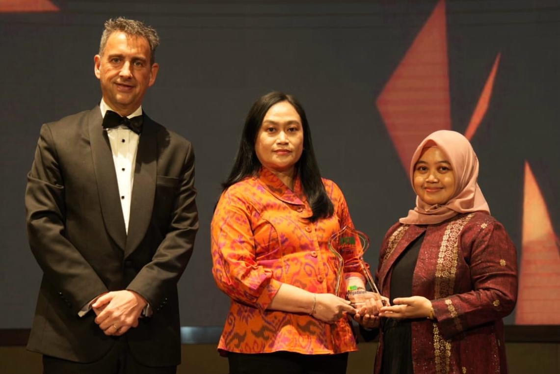 Beri Manfaat Investasi bagi Masyarakat, Pegadaian Raih IFN Global Awards