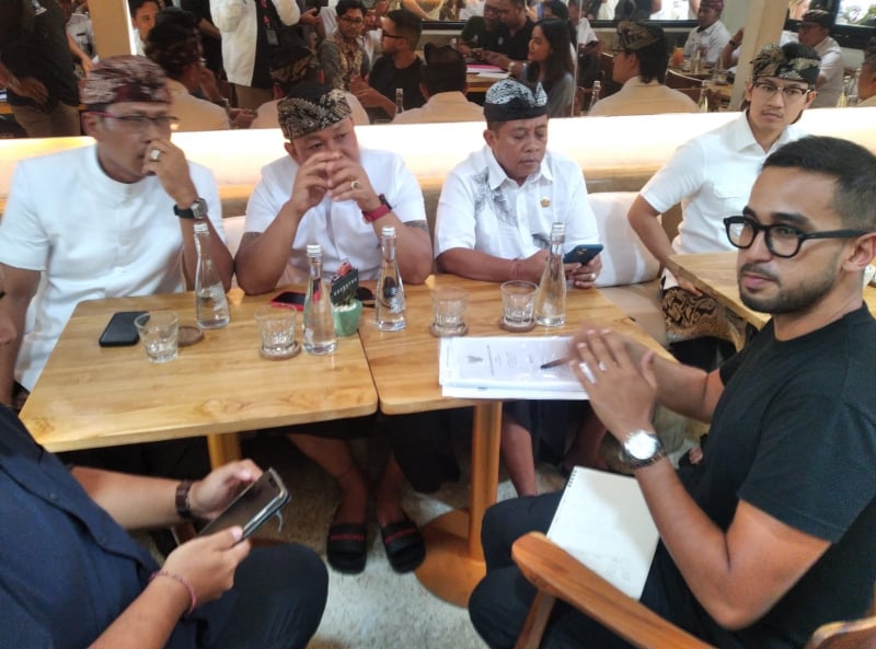 Tertibkan Perizinan Berusaha, DPRD Badung Sidak Nude Cafe di Berawa