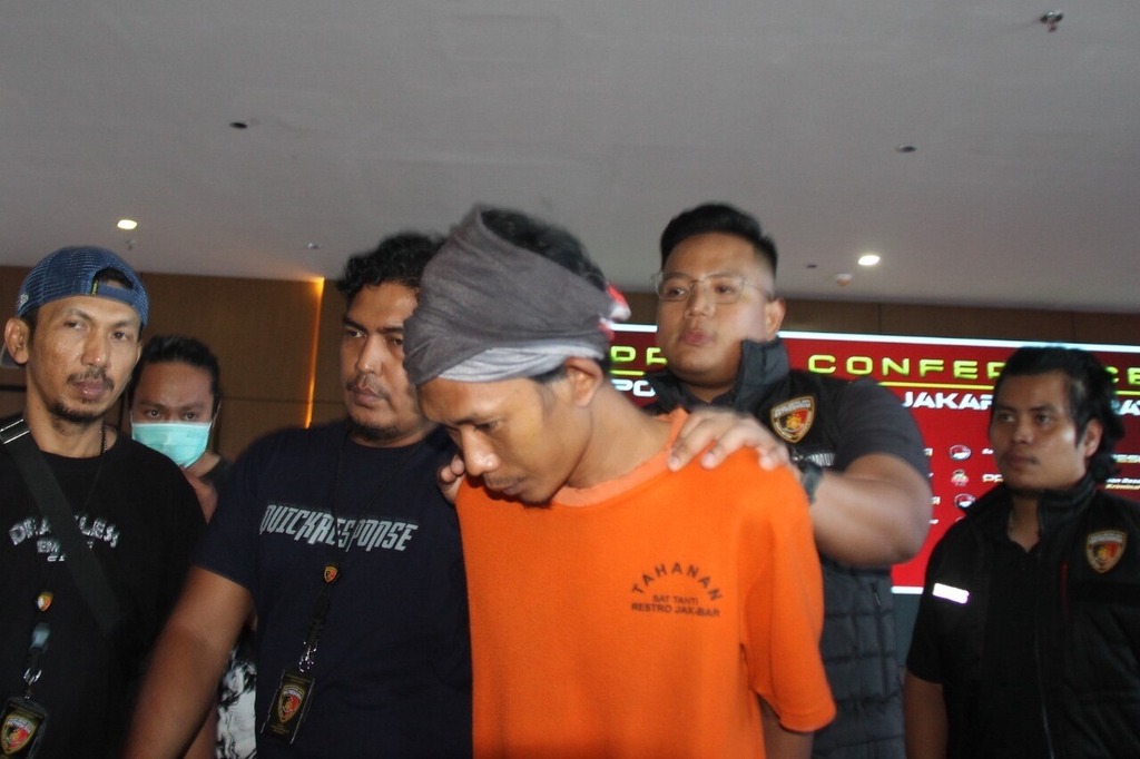 Dukun Palsu Pembunuh Ibu dan Anak dalam Toren di Jakbar Terancam Hukuman Mati