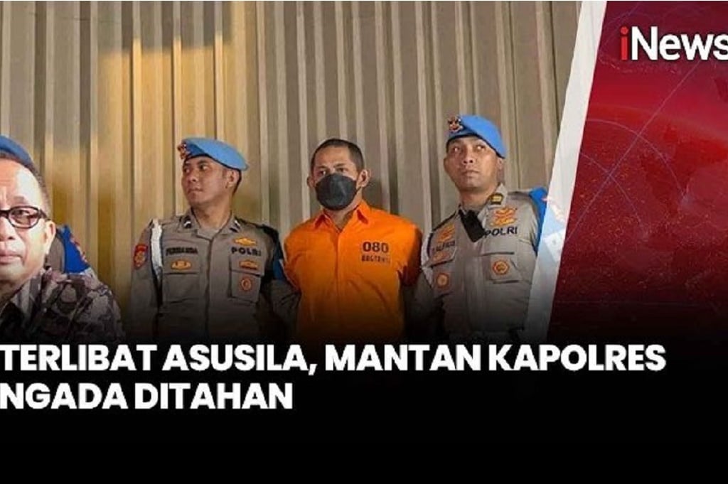 Penampakan Kapolres Ngada Pakai Baju Tahanan, Tersangka Kasus Pelecehan Anak