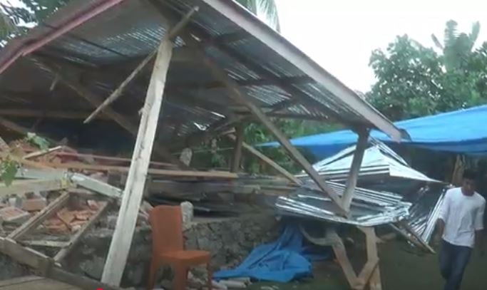 2 Rumah Hancur Tertimpa Pohon Kelapa di Polewali Mandar, 1 Orang Tewas 